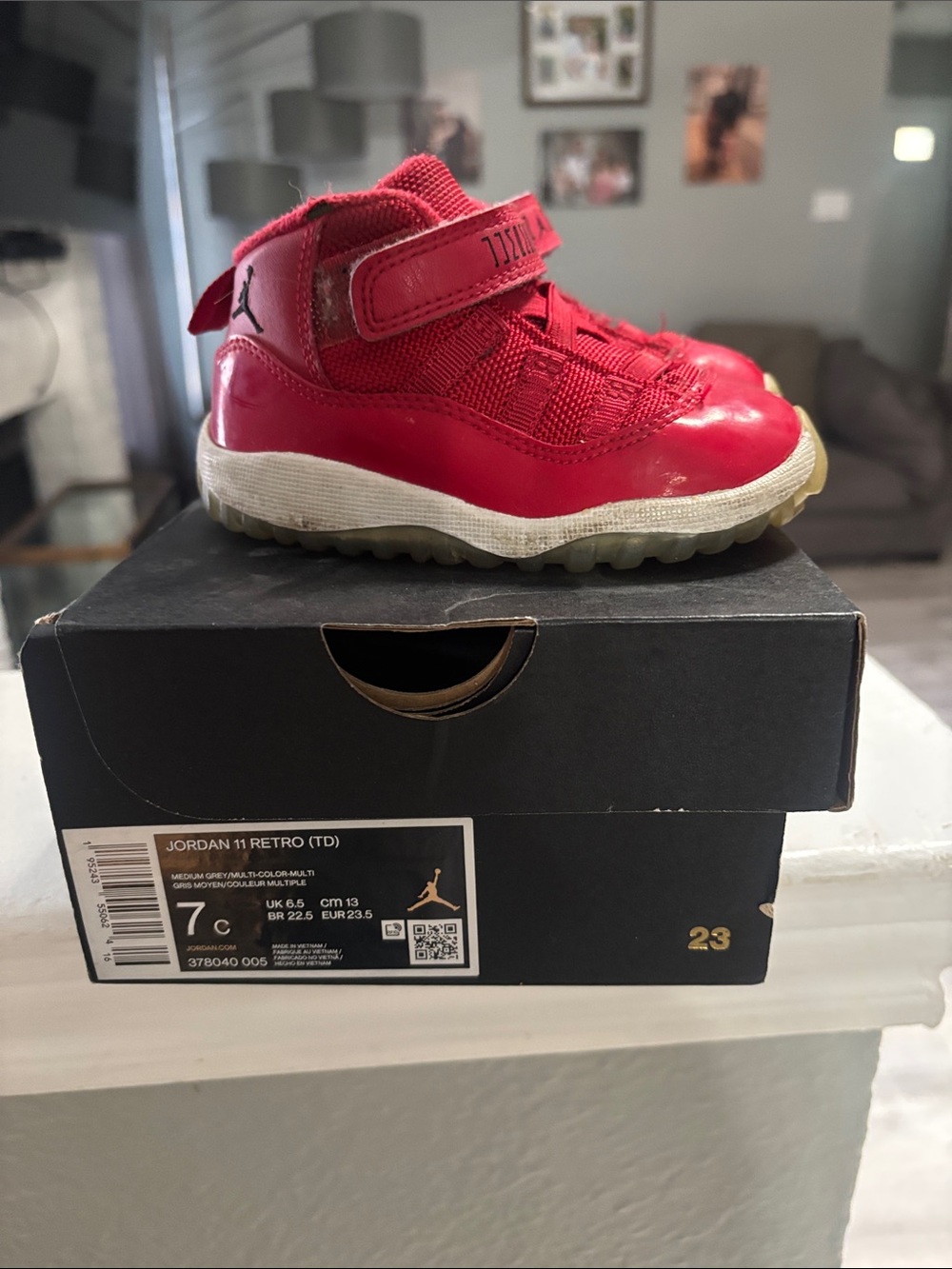 Jordan Kids Red High-Top Sneakers